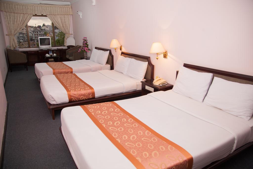 Golf 1 Hotel 달랏 객실 사진