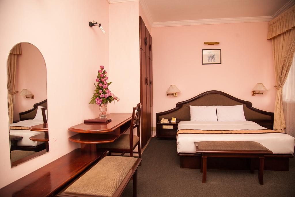 Golf 1 Hotel 달랏 객실 사진