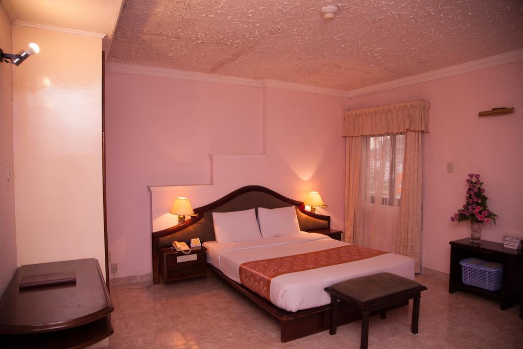 Golf 1 Hotel 달랏 객실 사진